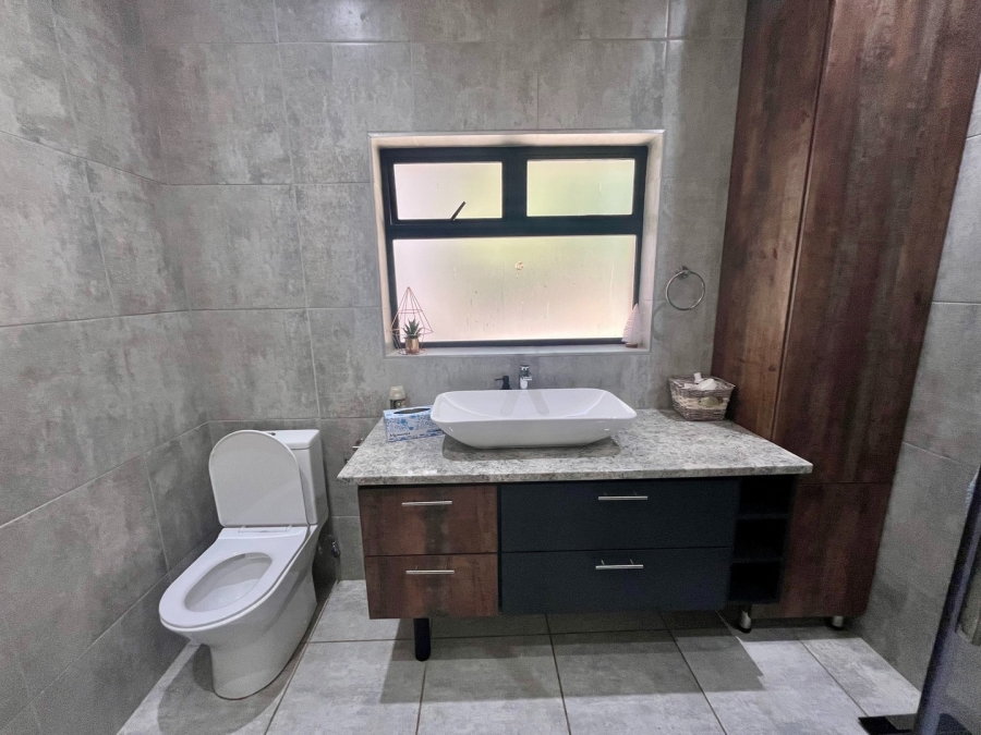 3 Bedroom Property for Sale in La Hoff North West